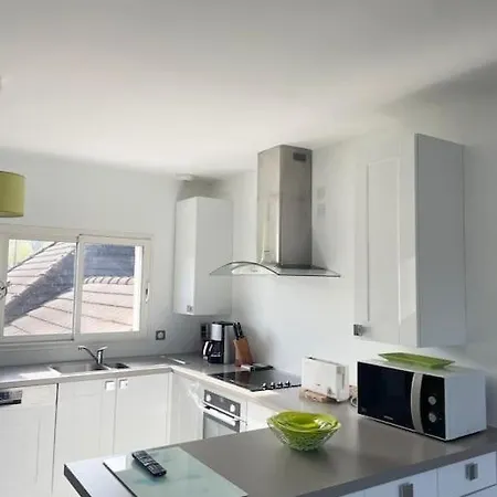 Jasmin- T3 Lumineux Tres Bien Equipe Avec Balcon Апартаменты