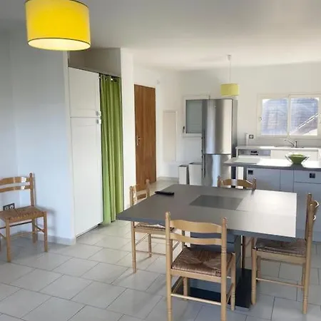 Jasmin- T3 Lumineux Tres Bien Equipe Avec Balcon Апартаменты