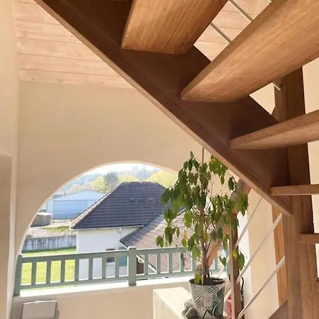 Jasmin- T3 Lumineux Tres Bien Equipe Avec Balcon