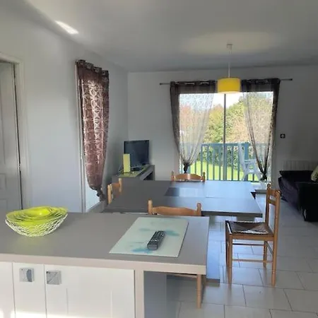 Jasmin- T3 Lumineux Tres Bien Equipe Avec Balcon Апартаменты